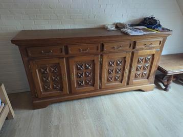 Dressoir eik beschikbaar voor biedingen