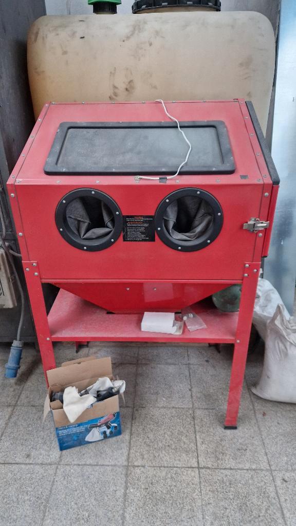 Straalcabine voor werkplaats + 2 zakken grit gratis, Doe-het-zelf en Bouw, Gereedschap | Handgereedschap, Gebruikt, Ophalen