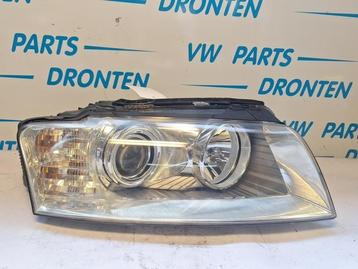 Koplamp rechts van een Audi A8 beschikbaar voor biedingen