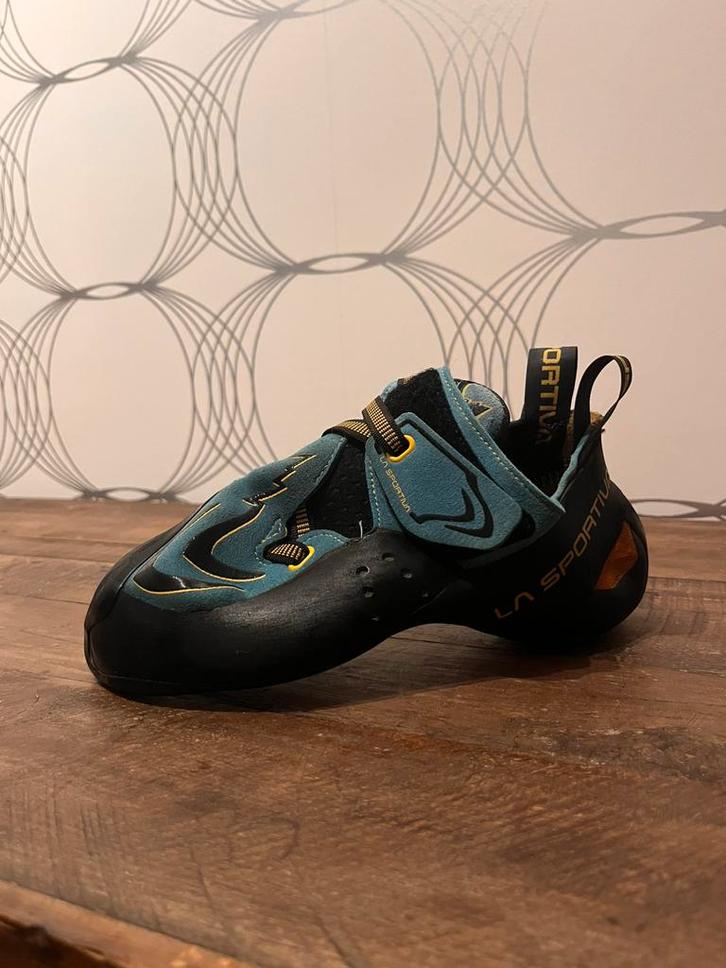 La Sportiva Futura klimschoenen maat 42, Sport en Fitness, Klimsport, Zo goed als nieuw, Ophalen
