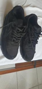 Taille 45. Nouvelles. 50 euros la paire. Authentique, Ophalen of Verzenden, Nieuw