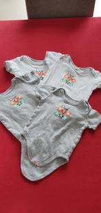 Lot de 4 bodies à manches courtes - Taille 74-80, Kinderen en Baby's, Babykleding | Maat 74, Ophalen, Nacht- of Onderkleding, Gebruikt
