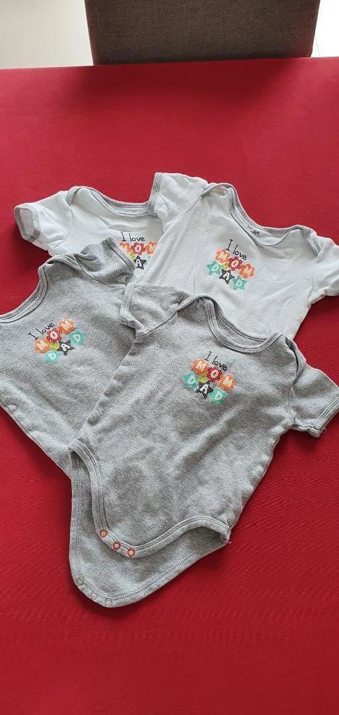 Lot de 4 bodies à manches courtes - Taille 74-80, Kinderen en Baby's, Babykleding | Maat 74, Gebruikt, Jongetje of Meisje, Nacht- of Onderkleding
