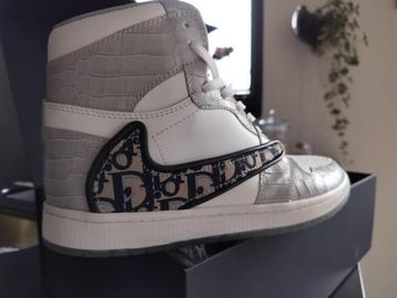 Jordan 1 fait main, Neuf, Enlèvement ou Envoi, Autres couleurs, Nike