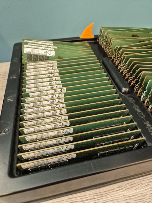 10x 16GB DDR4 2400/2666Mhz, Computers en Software, RAM geheugen