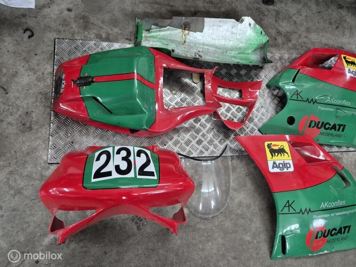 Kuipset kuipen race kuipen kuipdelen 748 916 996 998, Motos, Pièces | Ducati, Utilisé, Enlèvement ou Envoi
