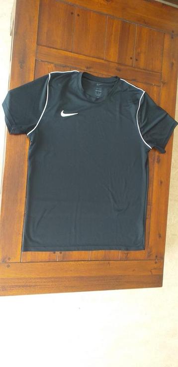 Heren sport shirt. Maat xl. Merk Nike. Geen namaak! beschikbaar voor biedingen
