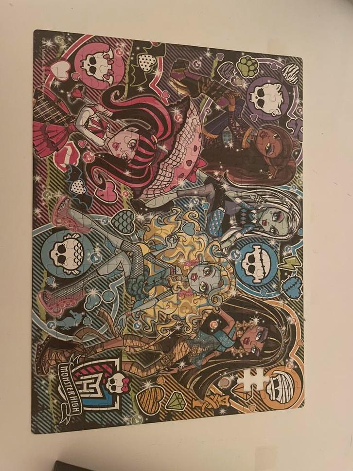 Monster high jewels puzzle, Hobby en Vrije tijd, Denksport en Puzzels, Gebruikt, Legpuzzel, Minder dan 500 stukjes, Ophalen