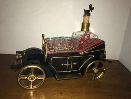 Oldtimer minibar muziekdoos met 6 glaasjes en karaf, Verzamelen, Automerken, Motoren en Formule 1, Zo goed als nieuw, Auto's, Ophalen of Verzenden
