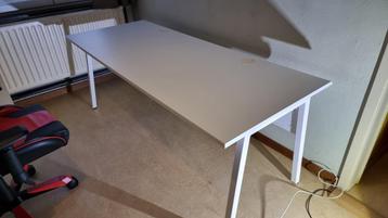 Bureau beschikbaar voor biedingen