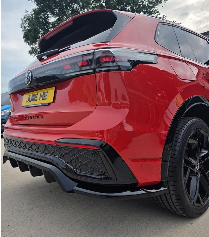 Maxton Design Rear Centre Diffuser Voor VW Tiguan MK3 R Line, Autos : Divers, Tuning & Styling, Envoi