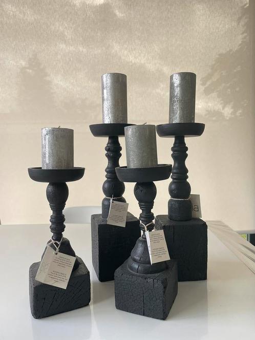 Set van 4 nieuwe SIA-kandelaars, Huis en Inrichting, Woonaccessoires | Kandelaars en Kaarsen, Nieuw, Kandelaar, 25 tot 50 cm, Hout