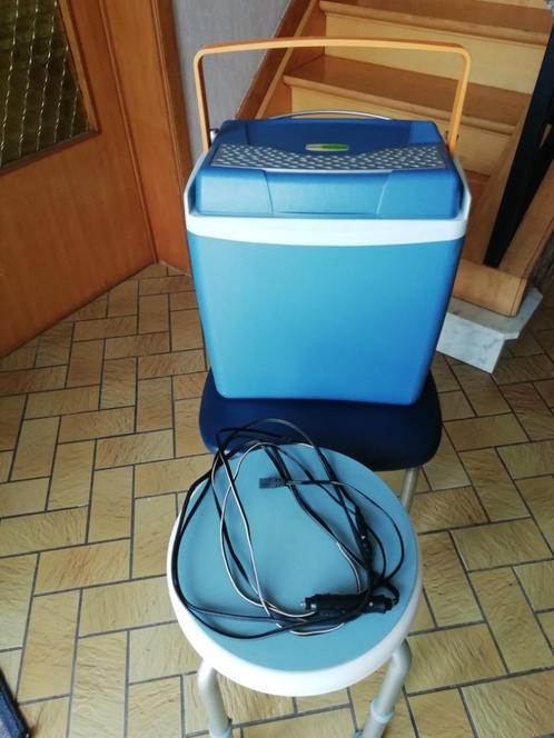 Koeler/frigobox in Gio-stijl die gemakkelijk te vervoeren is, Caravans en Kamperen, Koelboxen, Zo goed als nieuw, Koelbox, Ophalen
