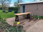 Tafel met industriële touch, Tuin en Terras, Ophalen of Verzenden, Zo goed als nieuw