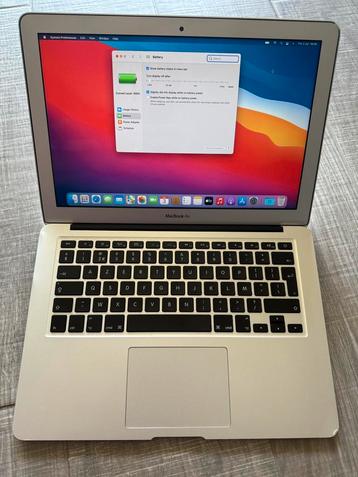 Macbook air 13 inch beschikbaar voor biedingen