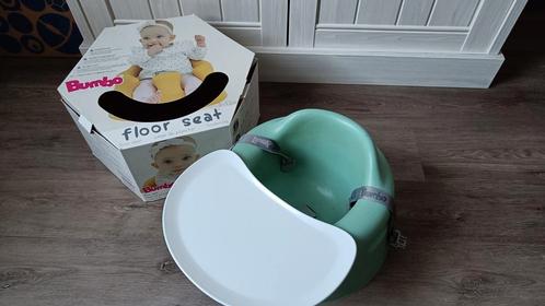Bumbo zitje met tafeltje, Kinderen en Baby's, Kinderstoelen, Zo goed als nieuw, Ophalen