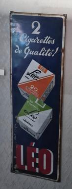 Zeer mooie en antieke emaille plaat van LÉO Cigarettes, Verzamelen, Ophalen, Gebruikt
