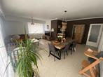 Ruim en lichtrijk gelijkvloers appartement (107m²), Immo, Huizen en Appartementen te koop, 294 kWh/jaar, Tot 200 m², 2 kamers