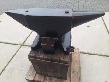 Zwaar aambeeld 257 kg, Ophalen, Gebruikt