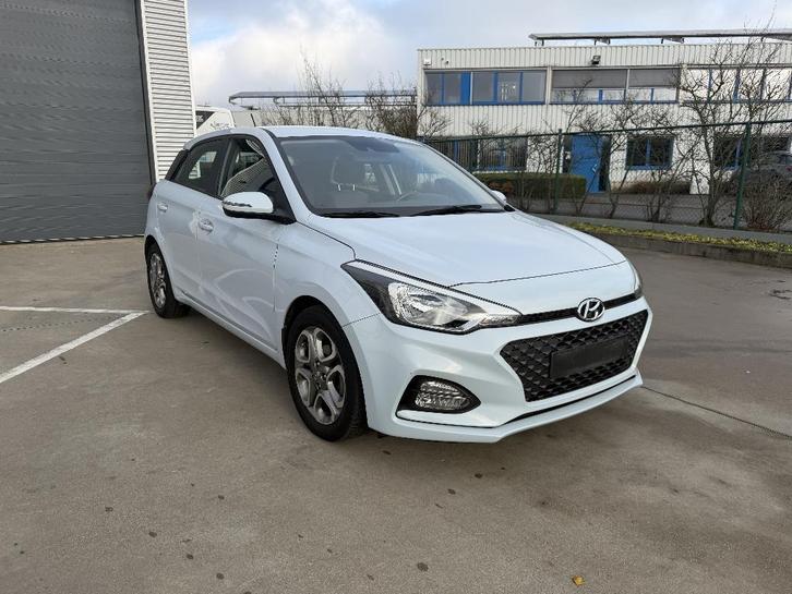 Hyundai i20, Autos, Hyundai, Entreprise, i20, ABS, Alarme, Bluetooth, Feux de virage, Verrouillage central, Isofix, Avertissement de sortie de voie