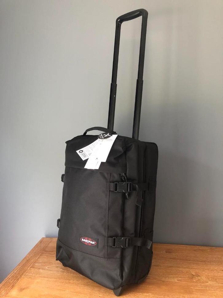 Valise cabine Eastpak avec TSA – Neuve, Bijoux, Sacs & Beauté, Valises, Neuf, 50 à 60 cm, Moins de 35 cm, Clé, Poignée extensible
