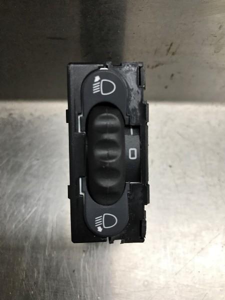 LICHTSCHAKELAAR Nissan Primastar (01-2002/08-2006), Auto-onderdelen, Dashboard en Schakelaars, Nissan, Gebruikt