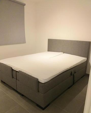 Nieuwe electrische boxspring 160cmX200cm(GIGANT) beschikbaar voor biedingen