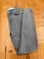 Grijze jeans maat 34, Kleding | Dames, Spijkerbroeken en Jeans, Ophalen, Gedragen, Grijs, W27 (confectie 34) of kleiner