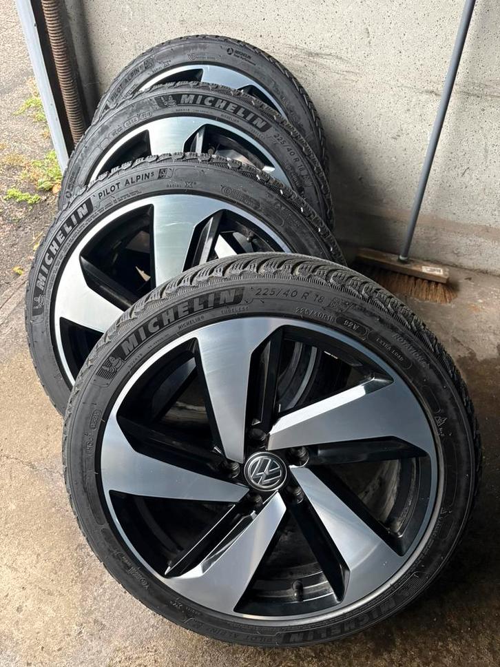Volkswagen golf gti winterset velgen met winterbanden, Auto-onderdelen, Banden en Velgen, Banden en Velgen, Winterbanden, Ophalen