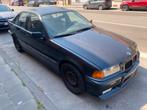 BMW e36 berline ( ancêtre ) 316i pack m, Auto's, BMW, Overige bekleding, Elektrisch, Berline, Particulier