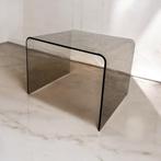 Vintage gerookt plexi curved bijzettafel / sidetable, Ophalen of Verzenden