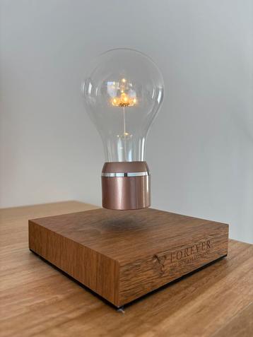 Zwevend Designlampje beschikbaar voor biedingen