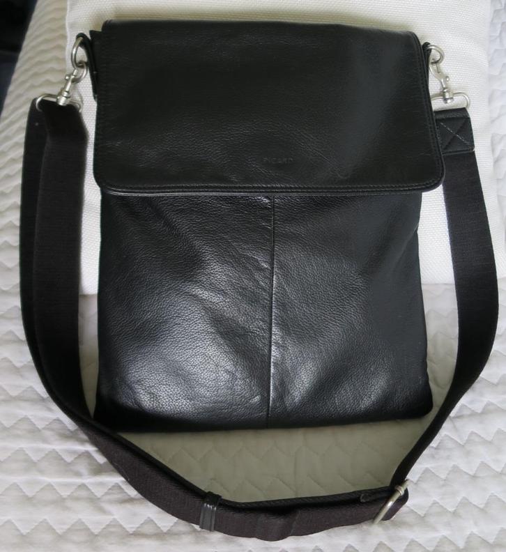Sac à bandoulière Unisexe en cuir grainé noir PICARD, Handtassen en Accessoires, Tassen | Schoudertassen, Gebruikt, Overige merken