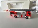 RIETZE - BRANDWEER BRUSSEL - IVECO GROTE LADDER - 1:87, Hobby en Vrije tijd, Verzenden, Nieuw, Bus of Vrachtwagen, Rietze