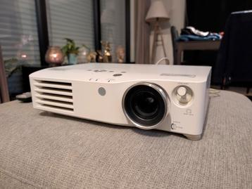 Panasonic beamer projector PT-AX200E beschikbaar voor biedingen