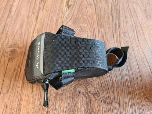 NIEUW 2x Zadeltasjes / VAUDE + BONTRAGER, Vélos & Vélomoteurs, Accessoires vélo | Sacoches, Neuf, Enlèvement ou Envoi