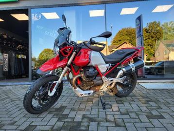 Moto Guzzi V85 rouge évocateur 850 cc