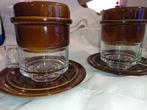 Tasses à café vintage avec supports, Comme neuf, Tasse(s) et/ou soucoupe(s), Autres matériaux, Autres styles