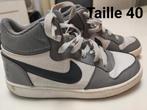 Baskets Nike T40, Enlèvement