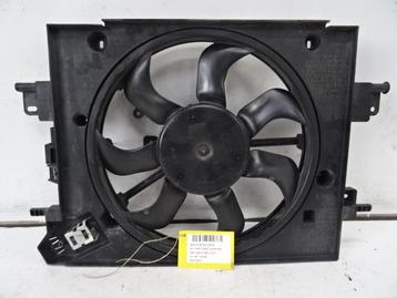 KACHEL VENTILATORMOTOR Dacia Duster (HS) (01-2009/01-2018), Auto-onderdelen, Gebruikt, Dacia