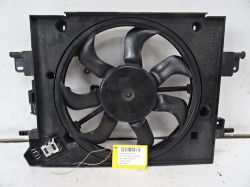 KACHEL VENTILATORMOTOR Dacia Duster (HS) (01-2009/01-2018), Auto-onderdelen, Airco en Verwarming, Dacia, Gebruikt