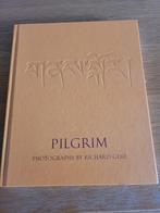 livre Pilgrim photographs by Richard Gere, Enlèvement