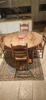 Table ronde avec 4 chaises en bois, Enlèvement