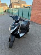 peugeot kisbee 50cc Black edition, Fietsen en Brommers, Scooters | Peugeot, Ophalen, Overige modellen, Klasse A (25 km/u), Zo goed als nieuw
