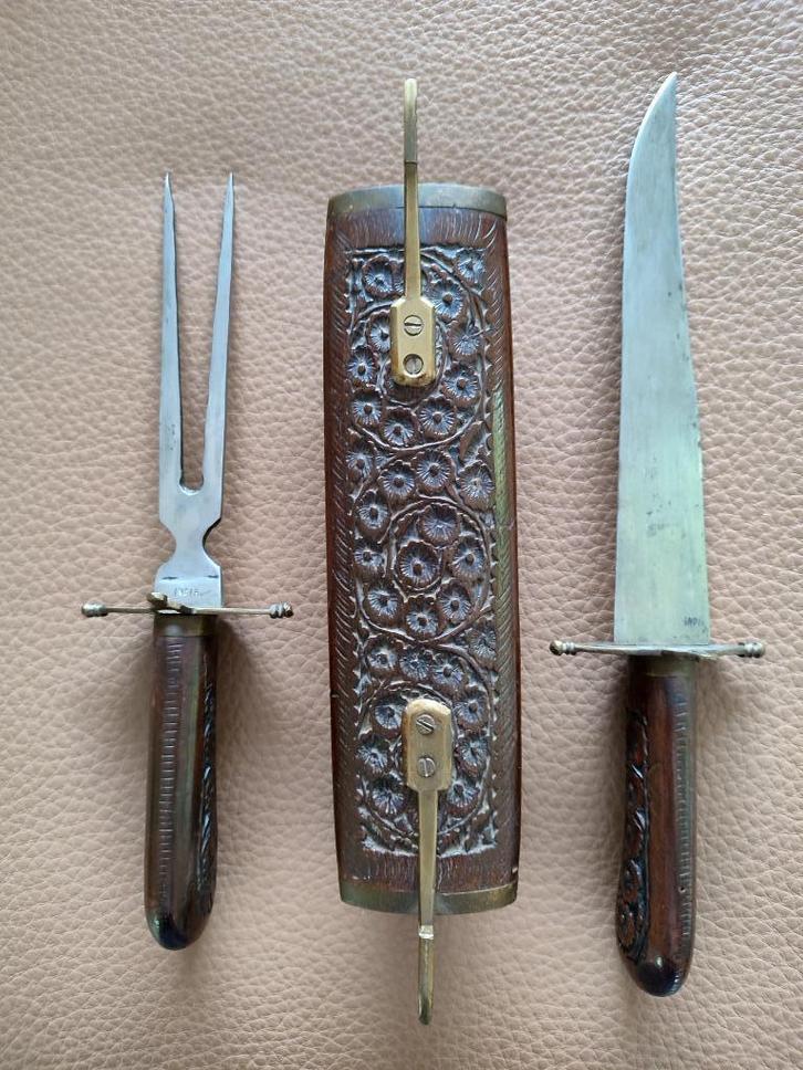 India: antieke trancheerset in houten gegraveerde koker, Antiek en Kunst, Kunst | Niet-Westerse kunst, Ophalen of Verzenden