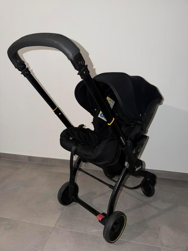 Doona X Autostoel & Kinderwagen 2-in-1 – Nitro Black, Kinderen en Baby's, Buggy's, Gebruikt, Overige merken, Duomodel, Verstelbare rugleuning