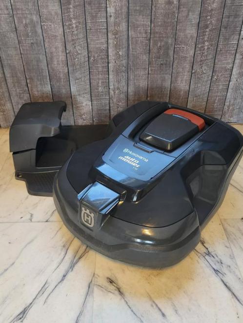 Husqvarna gazonmaaier 315 Automower gazonmaaier tot 1500m² g, Tuin en Terras, Robotmaaiers, Zo goed als nieuw, Ophalen of Verzenden