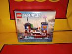LEGO - 40704 - Micro Ninjago Docks, Ophalen of Verzenden, Nieuw, Complete set, Lego