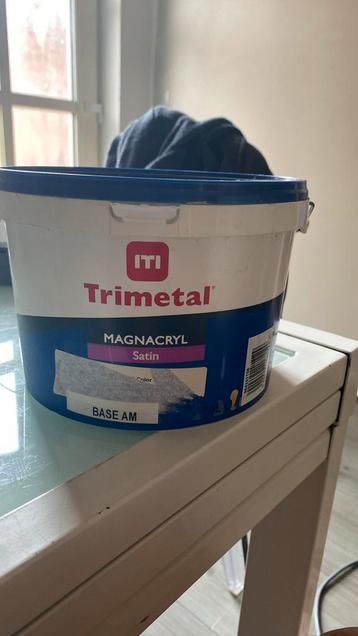 Pot de peinture Trimétal 2L(coquille d’oeuf ) beschikbaar voor biedingen