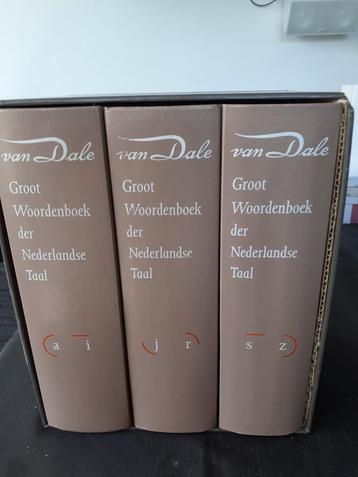 Groot woordenboek.....van Dale